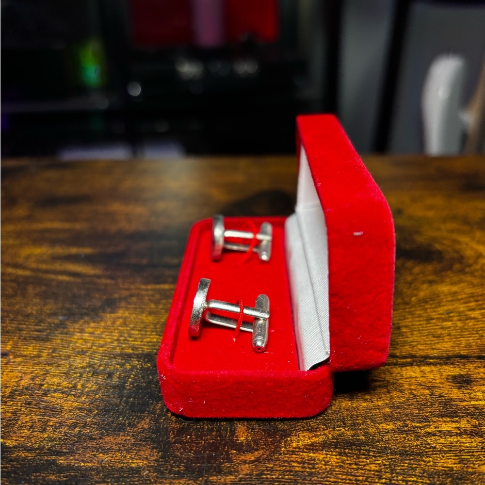 Mafia 2 RARE Promotional Cufflinks - Picture 4 of 8
